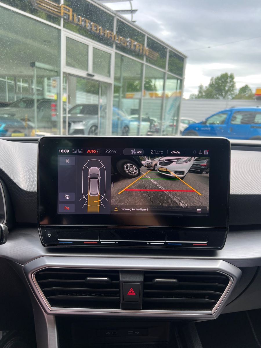 Fahrzeugabbildung SEAT Leon Sportstourer FR