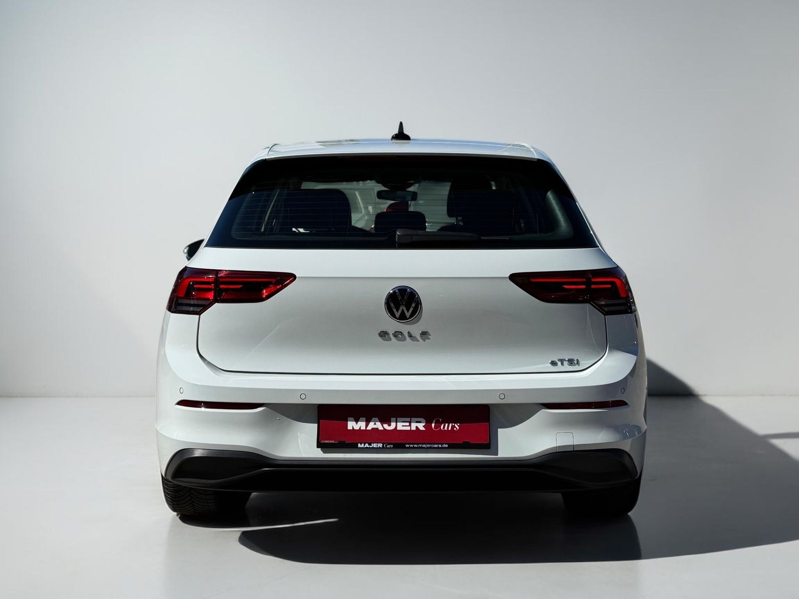Volkswagen Golf VIII eTSI LIMO*AUT*LED*CARPLAY*NAVI*VIRTUAL foto 7