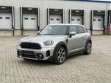 MINI Cooper Countryman - silberne MINI Cooper Countryman