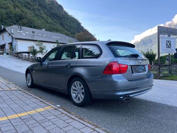 BMW 320 - 3