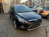Ford Focus 1,6TDCi Titanium Leder/Xenon/17 Zoll/2.Han - Ford Focus mit Diesel-Antrieb: Leder, Navigationssystem, Limousine