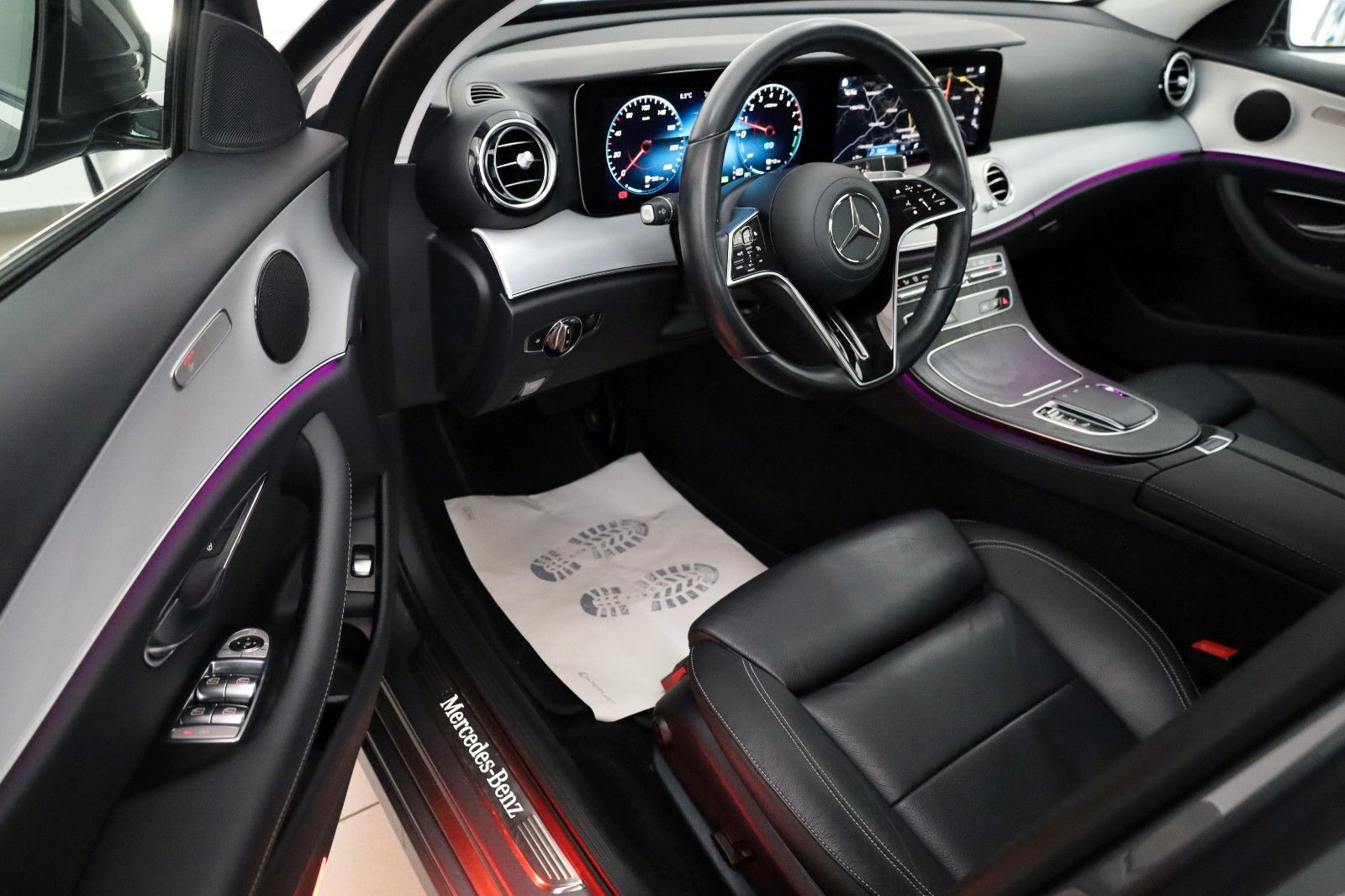 Fahrzeugabbildung Mercedes-Benz E 300 e Avantgarde Lim.,Leder,Navi,SH,Kamera,AHK