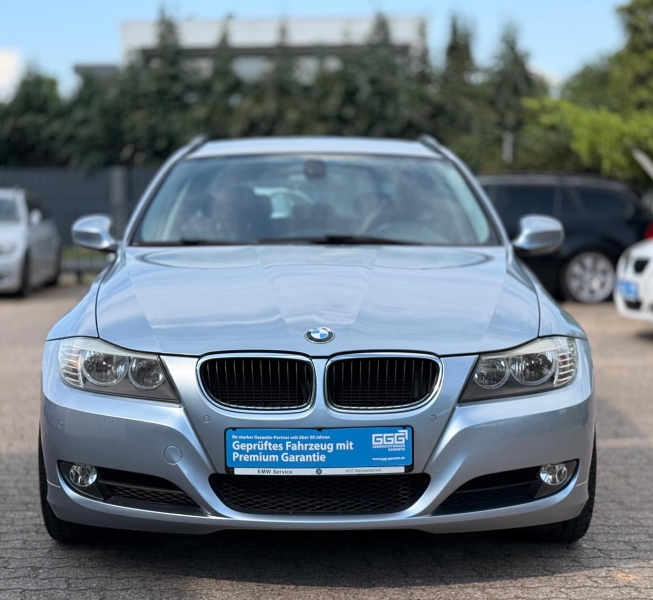 BMW 318d E91  Navi PDC Temp