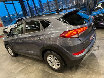 Hyundai Tucson Premium 4WD *AHK*KAMERA*NAVI*PANO*LEDER*