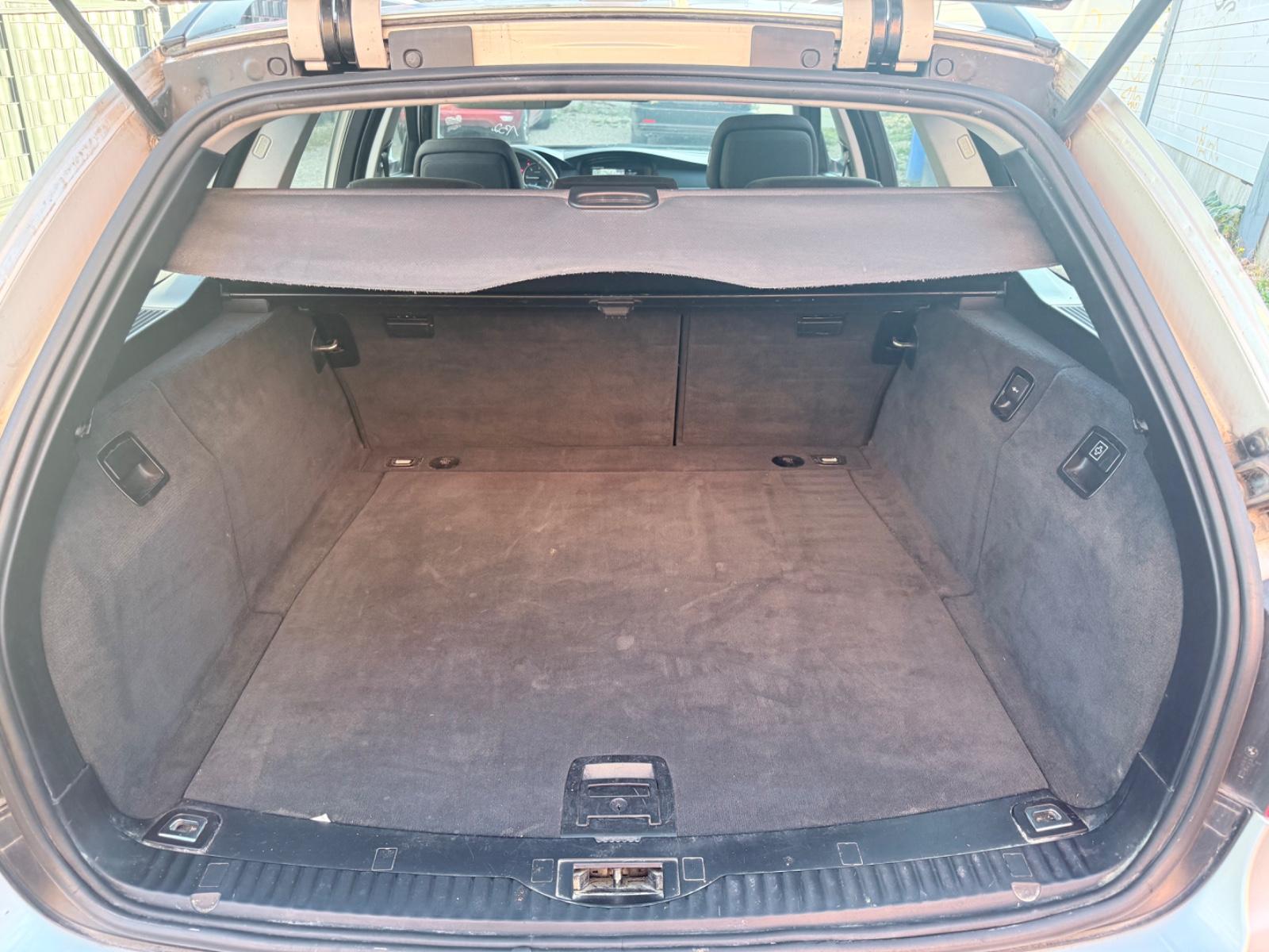 BMW 520 2010 — photo 12