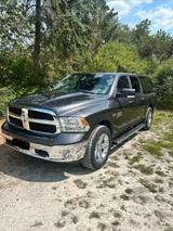 Dodge RAM 1500 SLT | 5.7 HEMI V8 | LPG | Hardtop | 4x4 - Dodge RAM: 1500 Slt