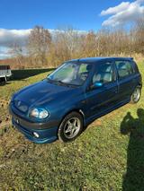 Renault Clio 2 Automatik Fantastischer Zus... - gebrauchte Renault Clio aus dem Jahr 1999