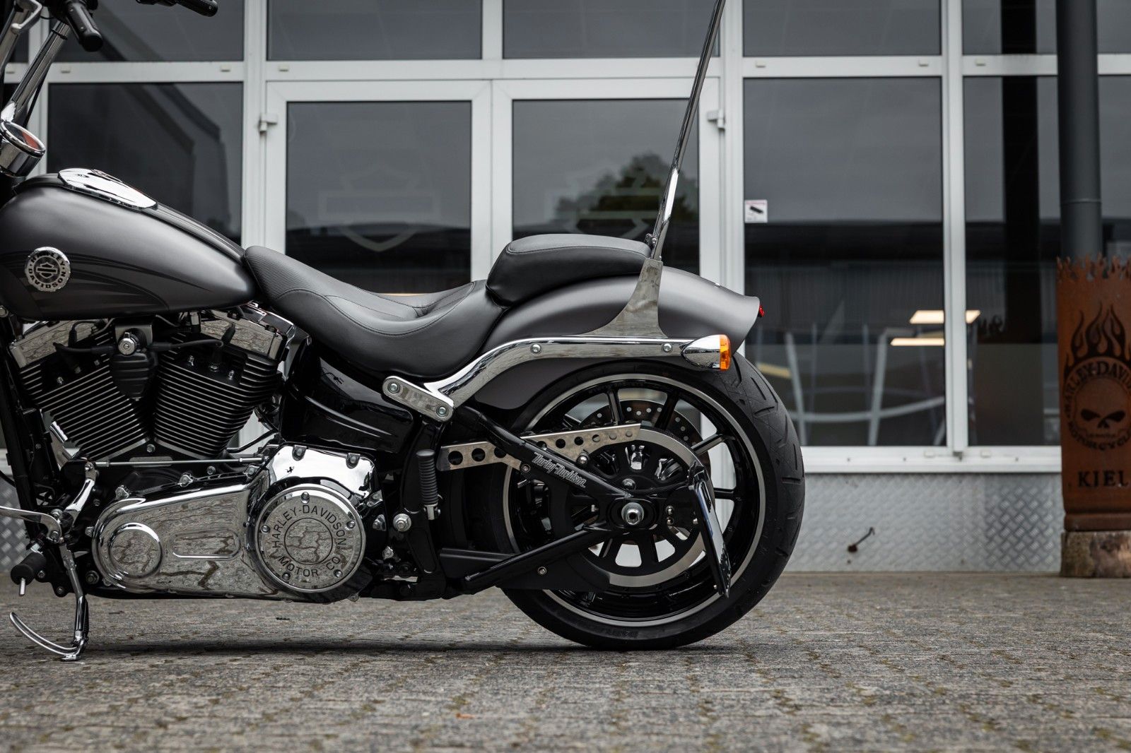 Fahrzeugabbildung Harley-Davidson FXSB Breakout 103 - Kesstech/ Fehling ApeLenker