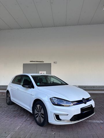 Volkswagen Golf VII Lim. E-Golf