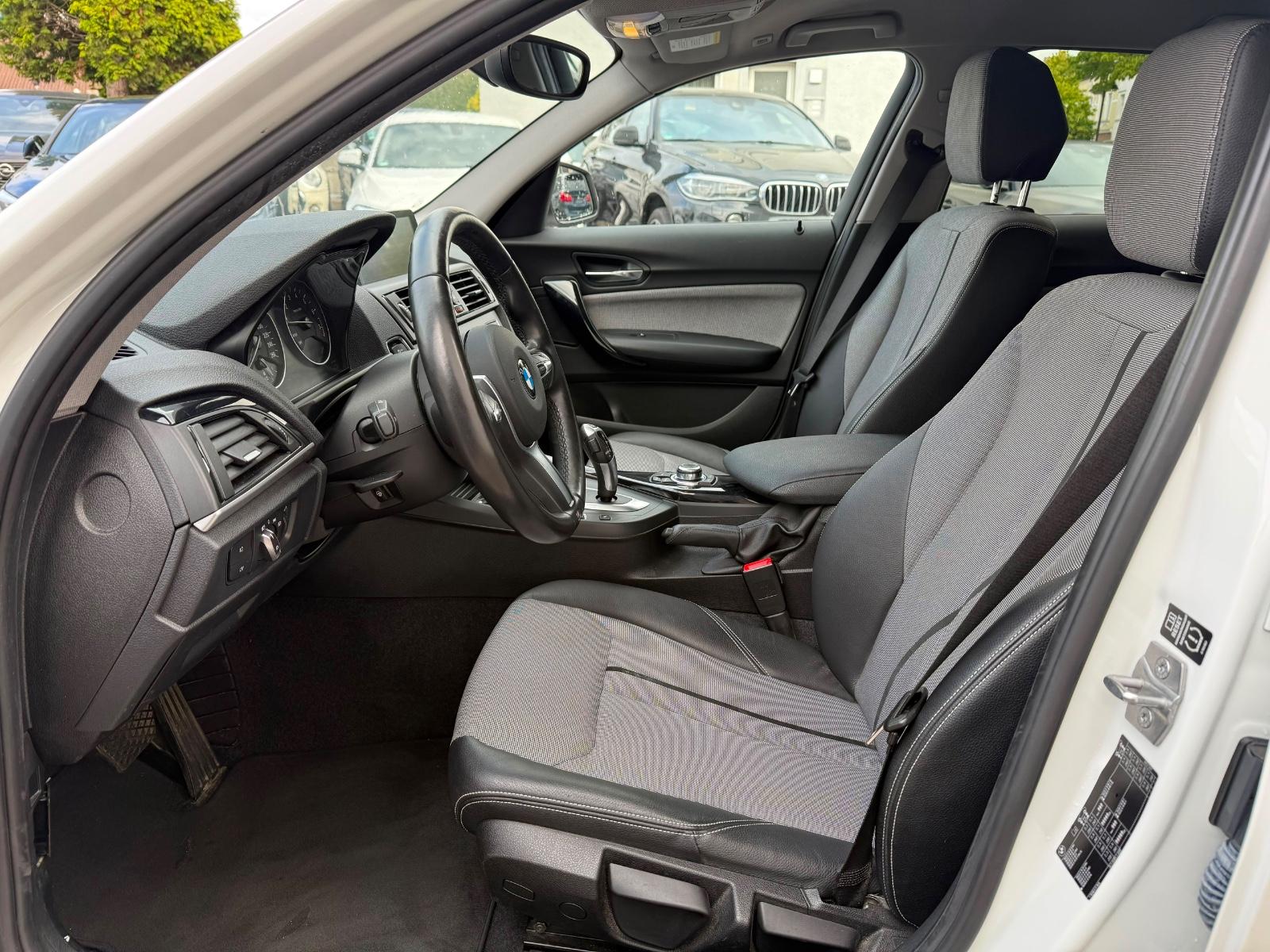 BMW 118 i Automatik*2.Hand*BiXenon*Navi*Kamera*AHK