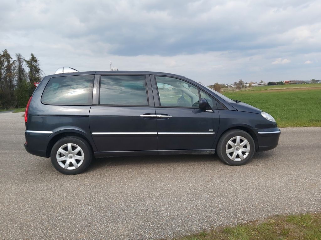 Peugeot 807