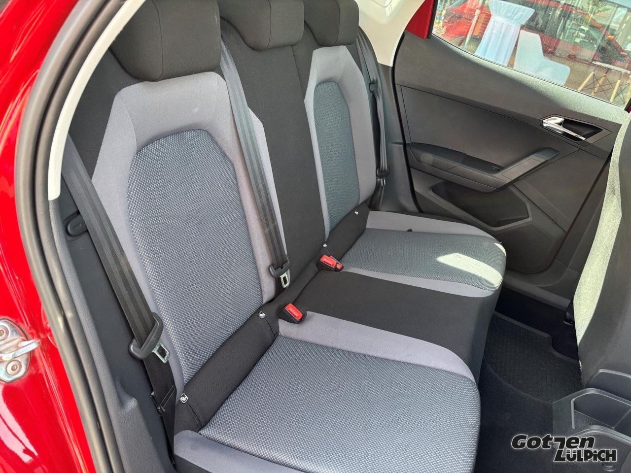 Fahrzeugabbildung SEAT Arona 1.0 TSI Style Style 1,0TSI Climatronic