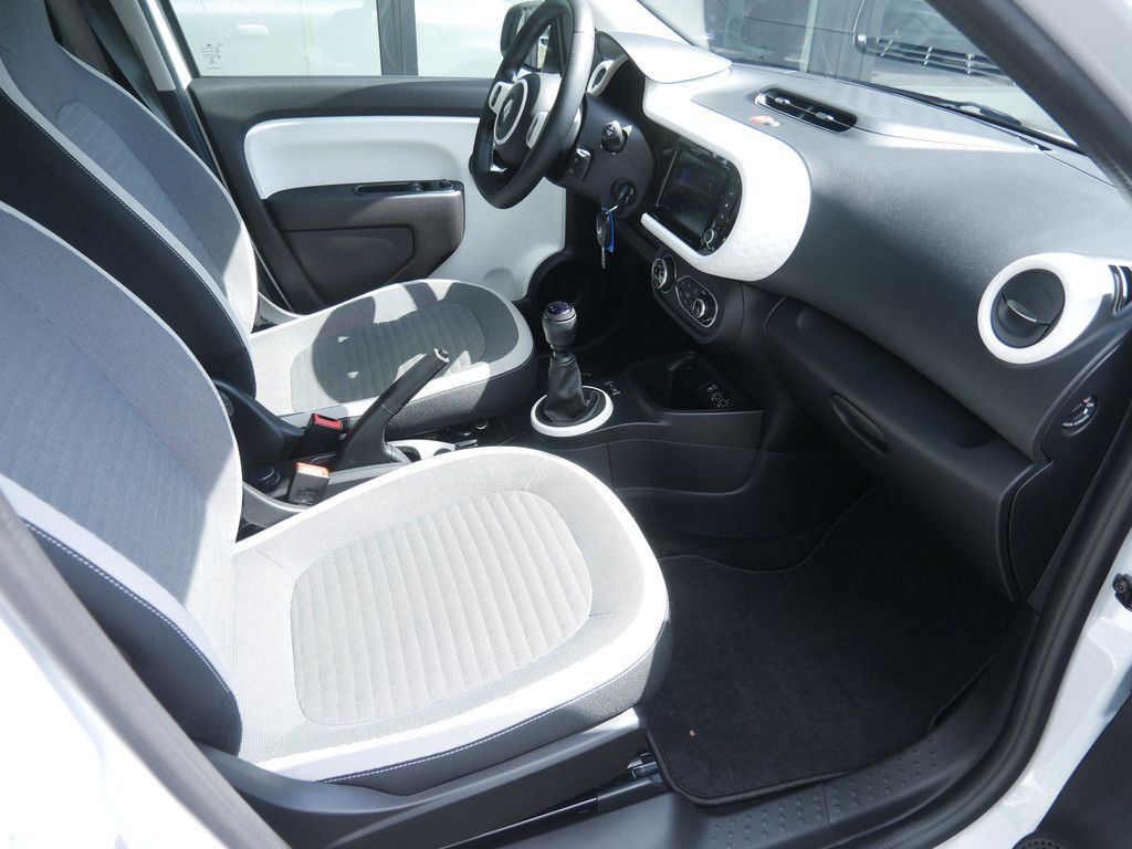 Fahrzeugabbildung Renault Twingo EQUILIBRE SCe 65