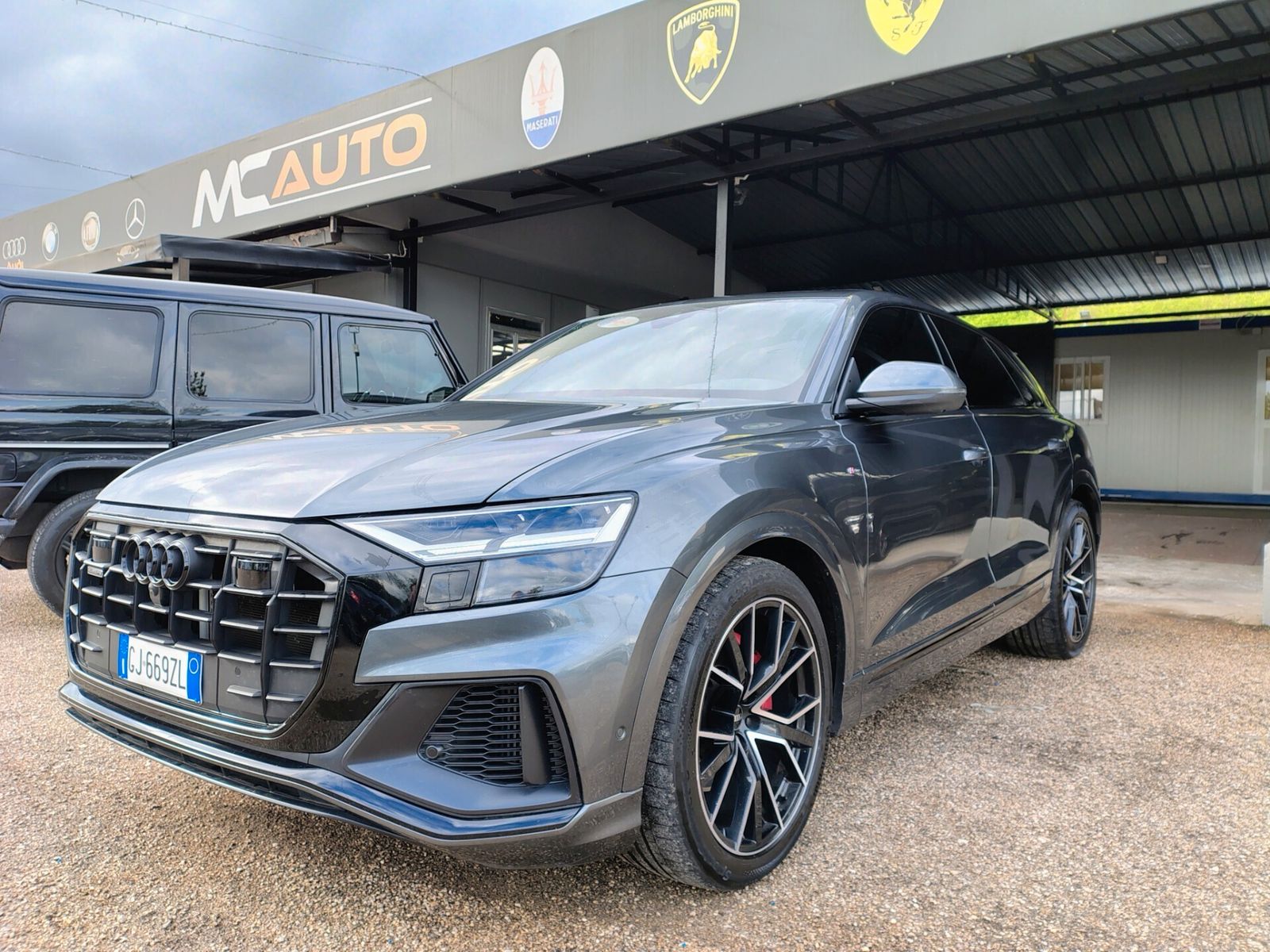 AUDI Audi Q8 55 TFSI e quattro tiptronic Sport