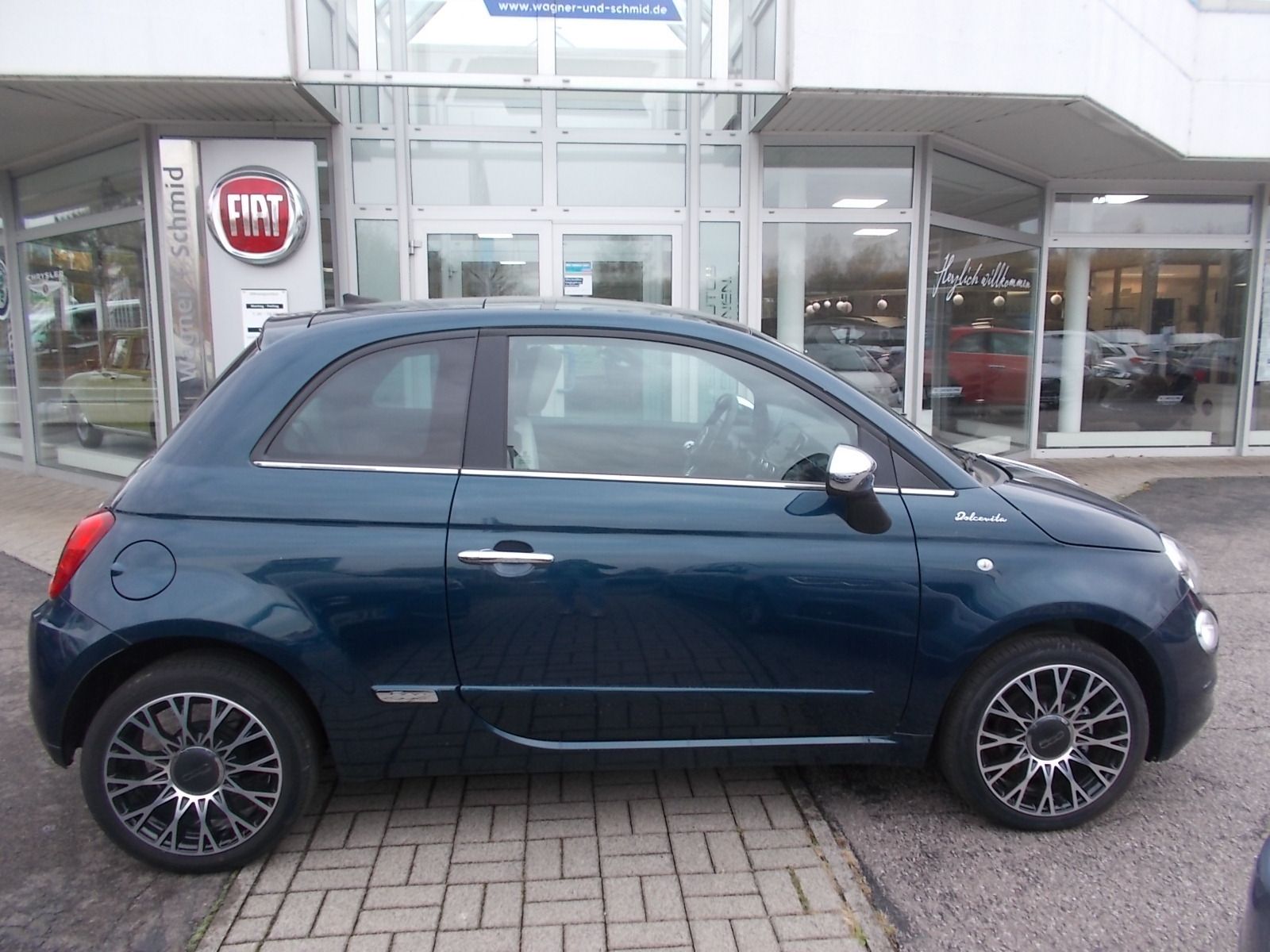 Fahrzeugabbildung Fiat 500 Dolcevita 1.0 Hybrid + Klimaautomatik