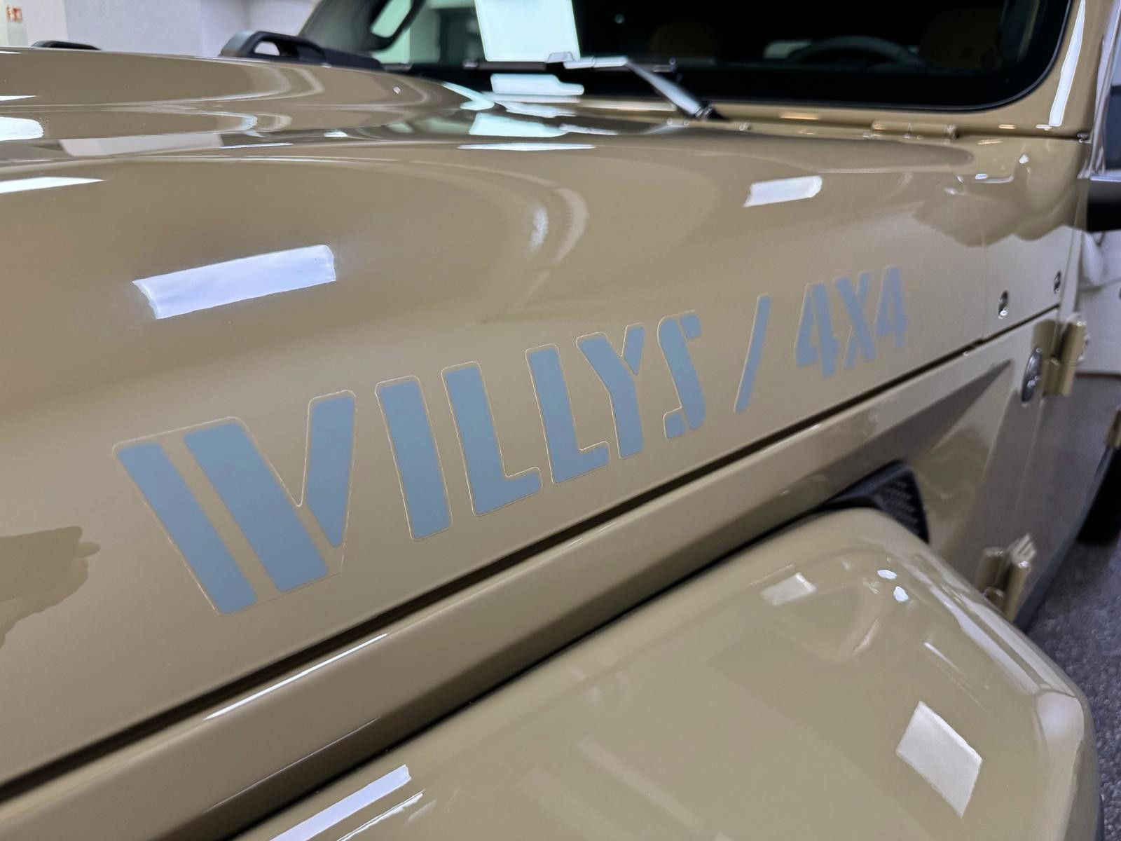 Fahrzeugabbildung Jeep GLADIATOR WILLYS '41 ED. 3.6L-V6 HARDTOP-SOFTTOP