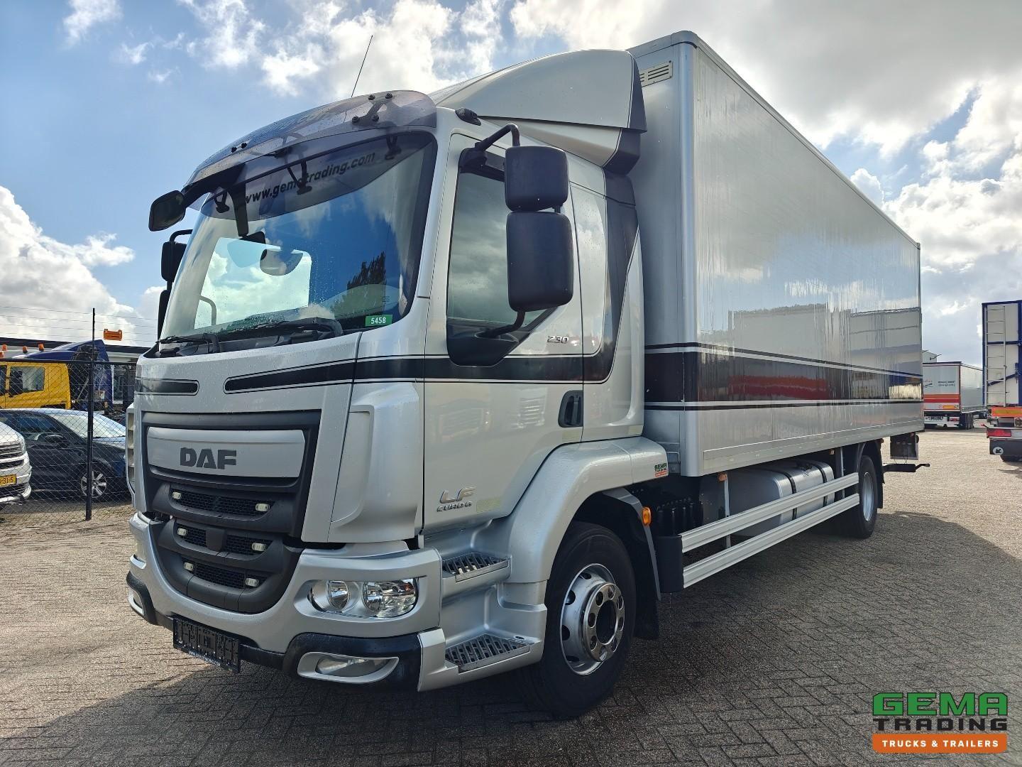 DAF LF 230 FA 4x2 Schlafkabine Euro 6C - Geschlossen