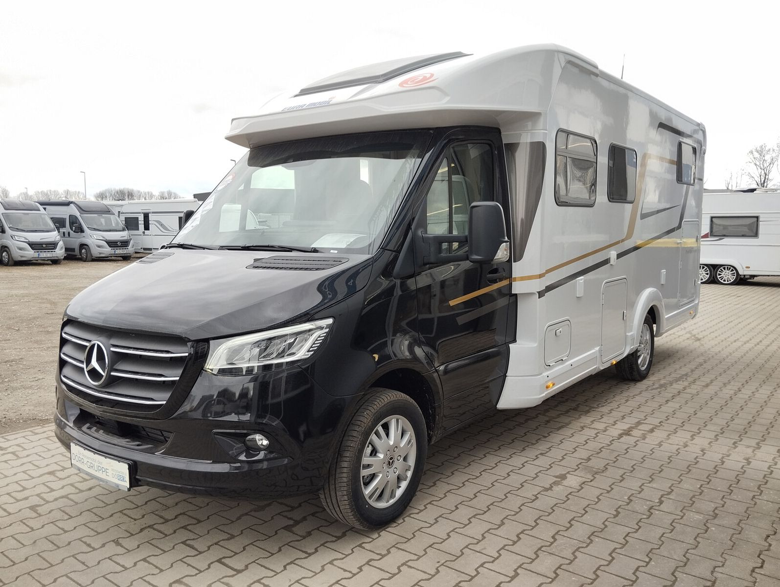 Fahrzeugabbildung Eura Mobil Profila T PT726EB Mondial Plus Paket, Zusatzbett