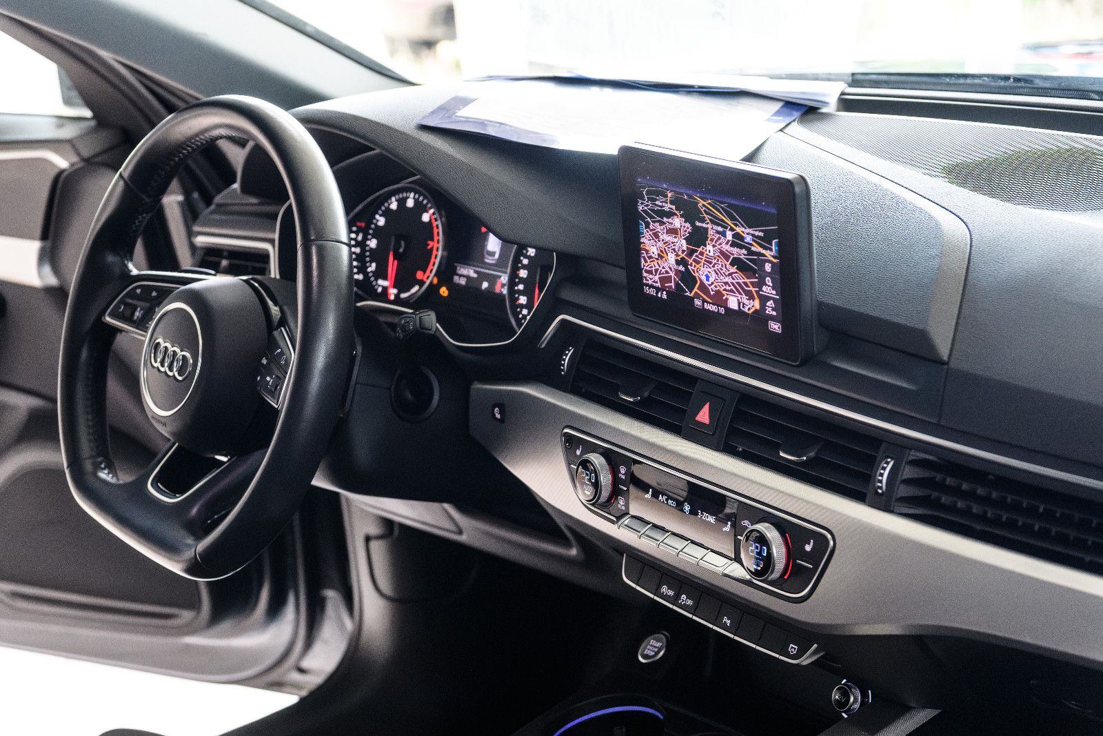 Fahrzeugabbildung Audi A4 Avant sport +LED +MICHELIN