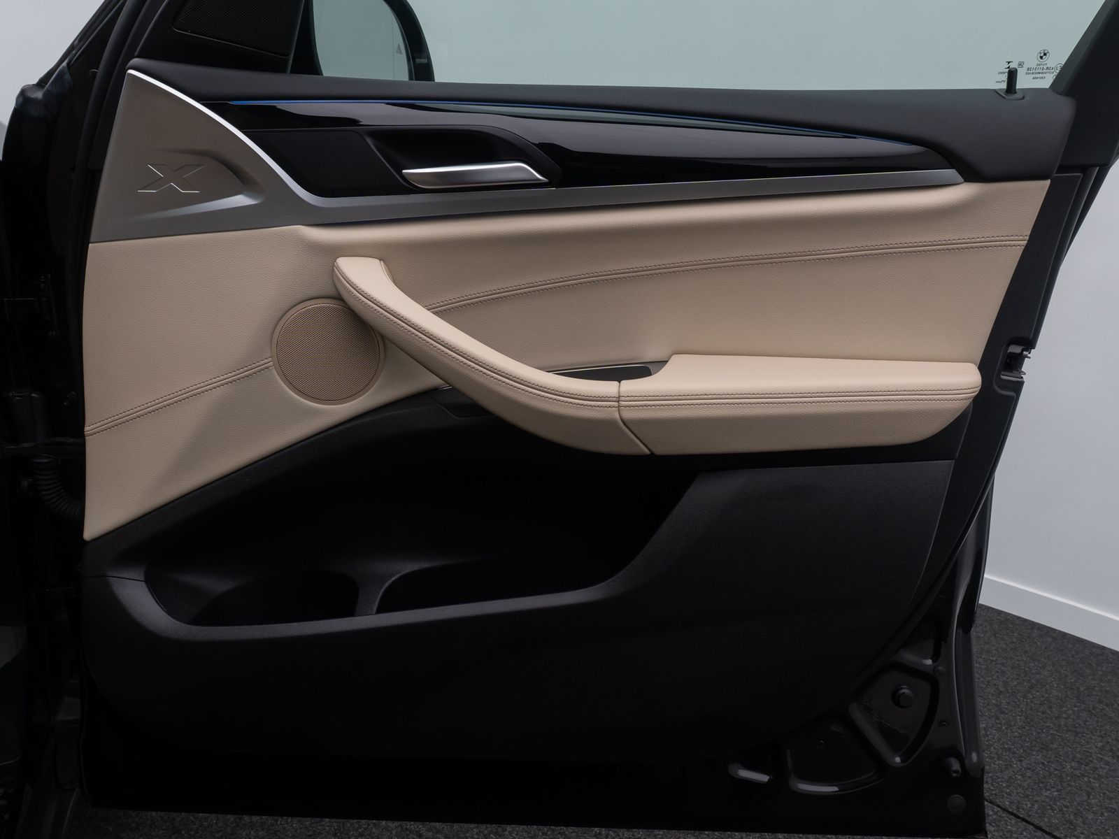 Fahrzeugabbildung BMW X3 xD30e xLine 360°HUD DAB HIFi Panorama Komfort