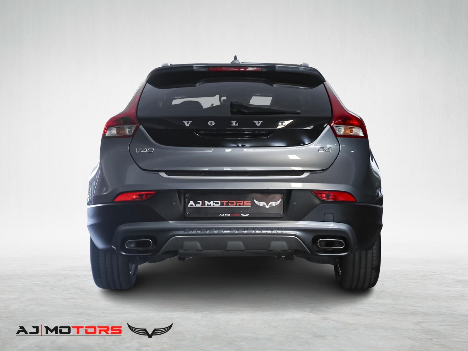 Volvo V40 Cross Country You! *KAMERA-NAVI-SHZ-TEMPOMAT