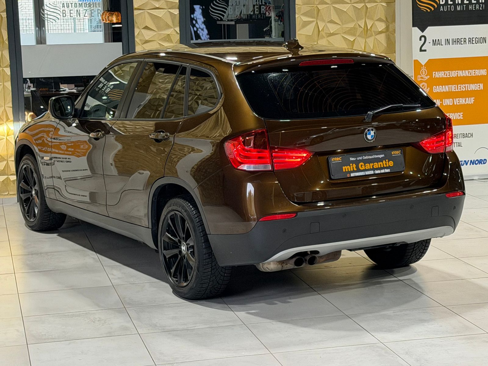 Fahrzeugabbildung BMW X1 20 i sDrive/NAVI/LEDER/XENON/KAMERA