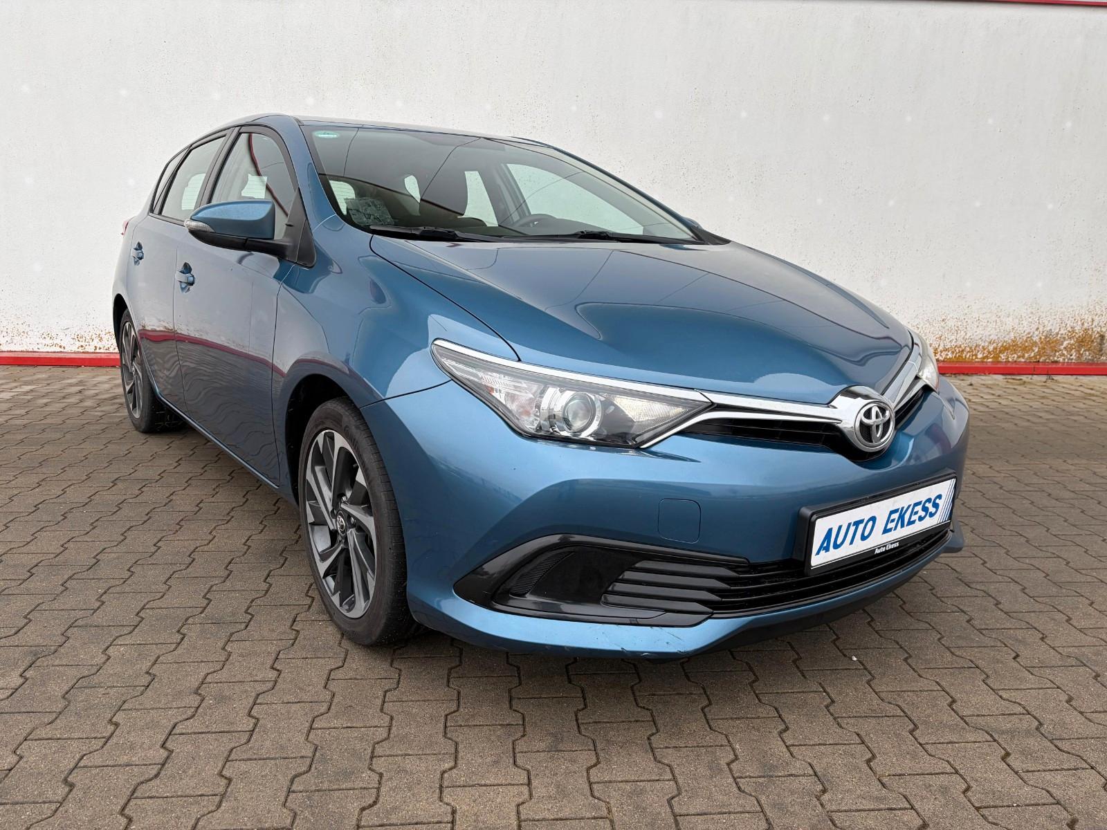 Toyota Auris Cool