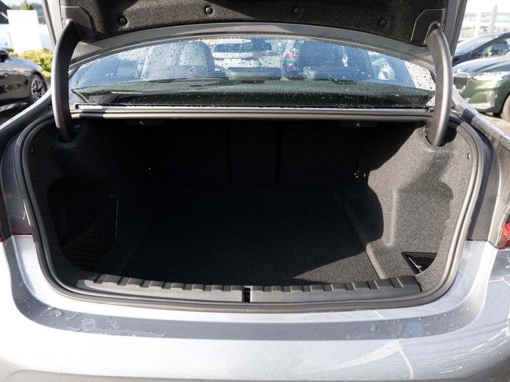 BMW 318i M-Sport FACEL. LED NAVI KAMERA SHZ PDC foto 11