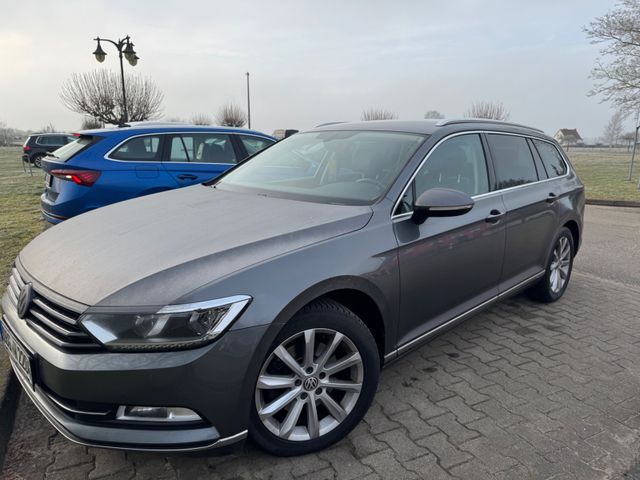 Volkswagen Passat Variant Highline 2,0 TDI  LED Navi Alcan.