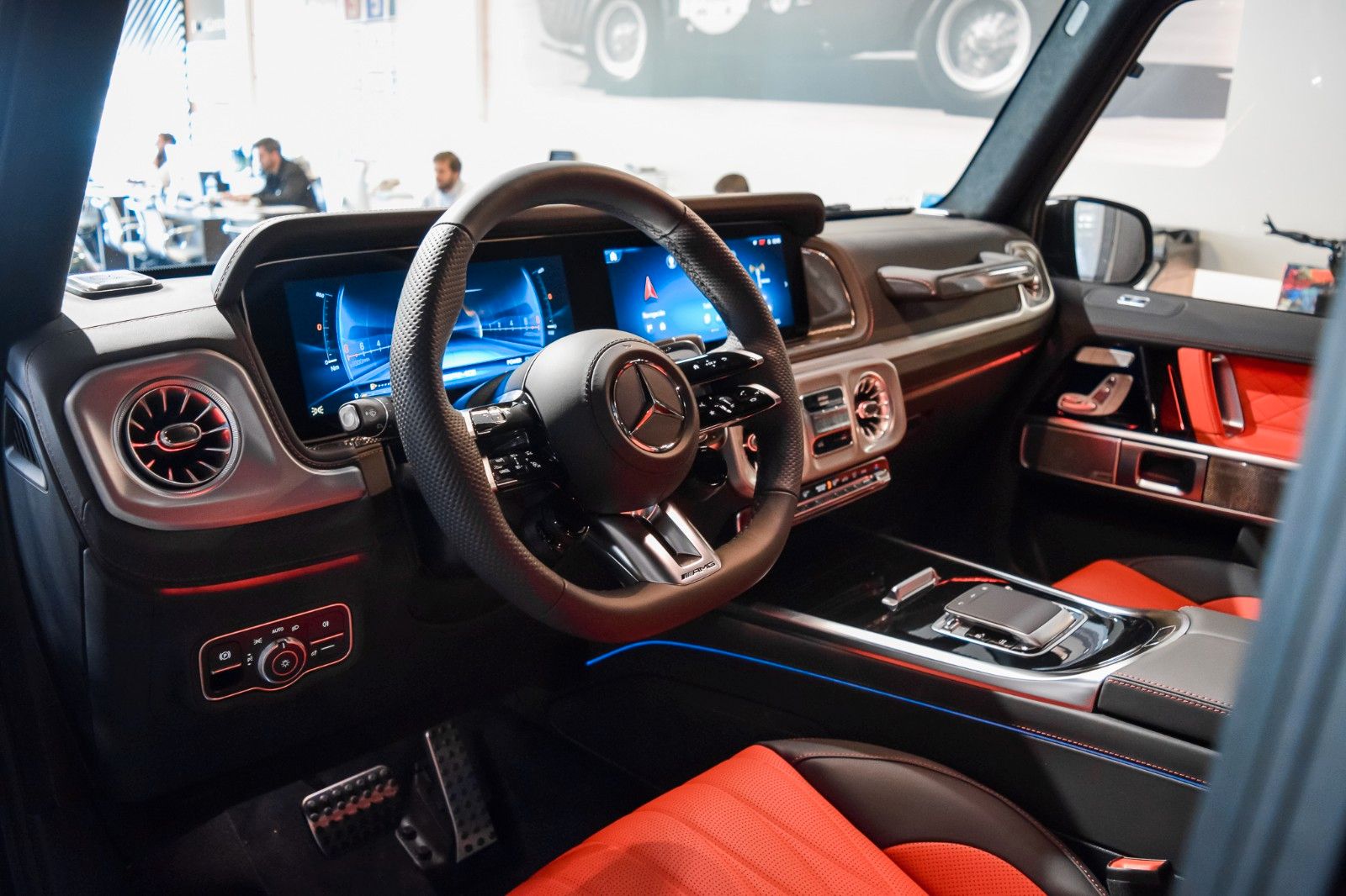 Mercedes-Benz G 63 AMG - A22 -NIGHT MAGNO - KEYLESS-G -MY26 imagem 3