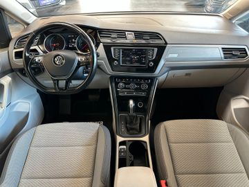 MYAUTOCENTER – Gebraucht- und Jahreswagen mit Werkstattservice in Pfaffenhofen Volkswagen Touran Comfortline BMTStart-Stopp *7 Sitzer*ACC