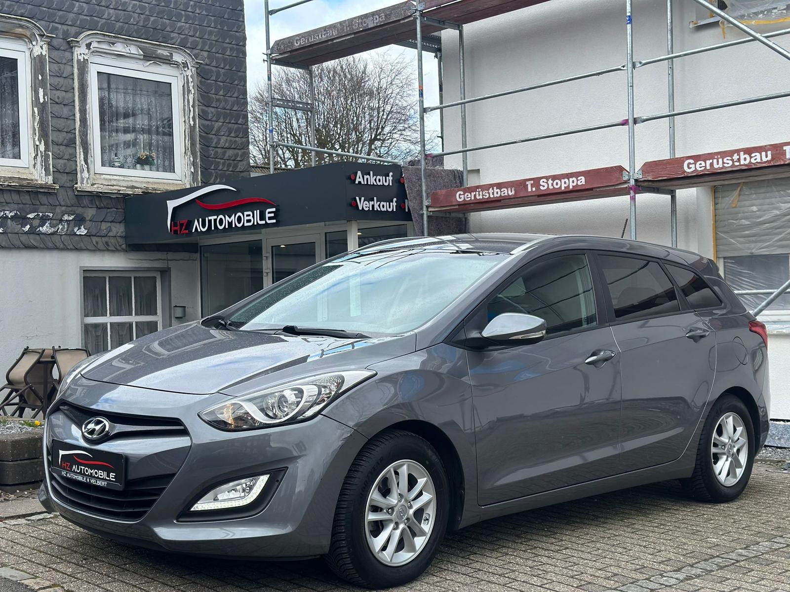 Hyundai i30 Trend *AUTOMATIK*AHK*KAMERA*NAVI*SHZ*KLIMA