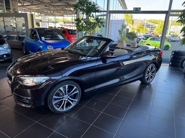 Fahrzeugabbildung BMW 230i  Sport Line KLIMA LED NAVI ALU