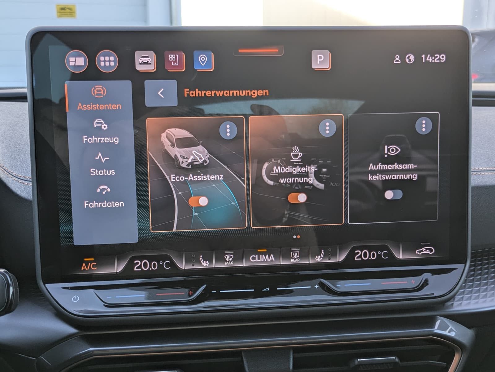 Fahrzeugabbildung CUPRA Formentor 1.5 eTSI LEDER*MATRIX*SENNH*Int.Dr.-XL