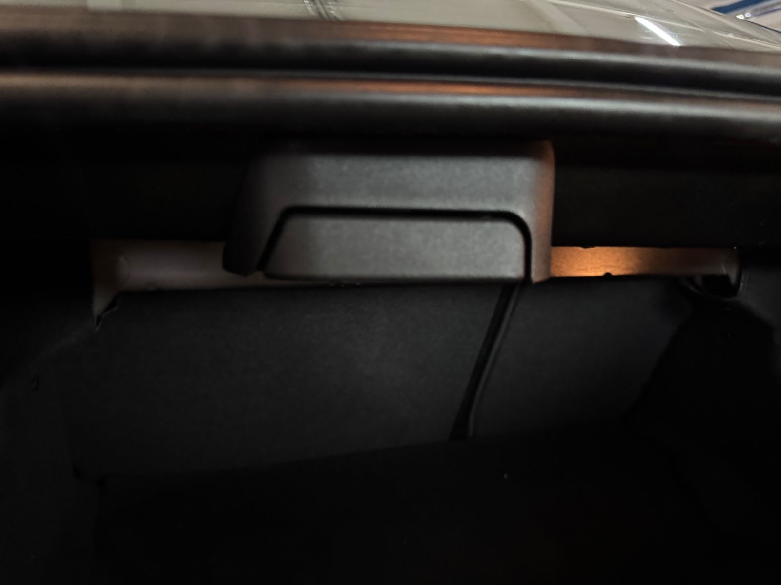 Fahrzeugabbildung Mercedes-Benz C 200 CDI AVANTGARDE AHK SHZ LEDER PTS TÜV NEU