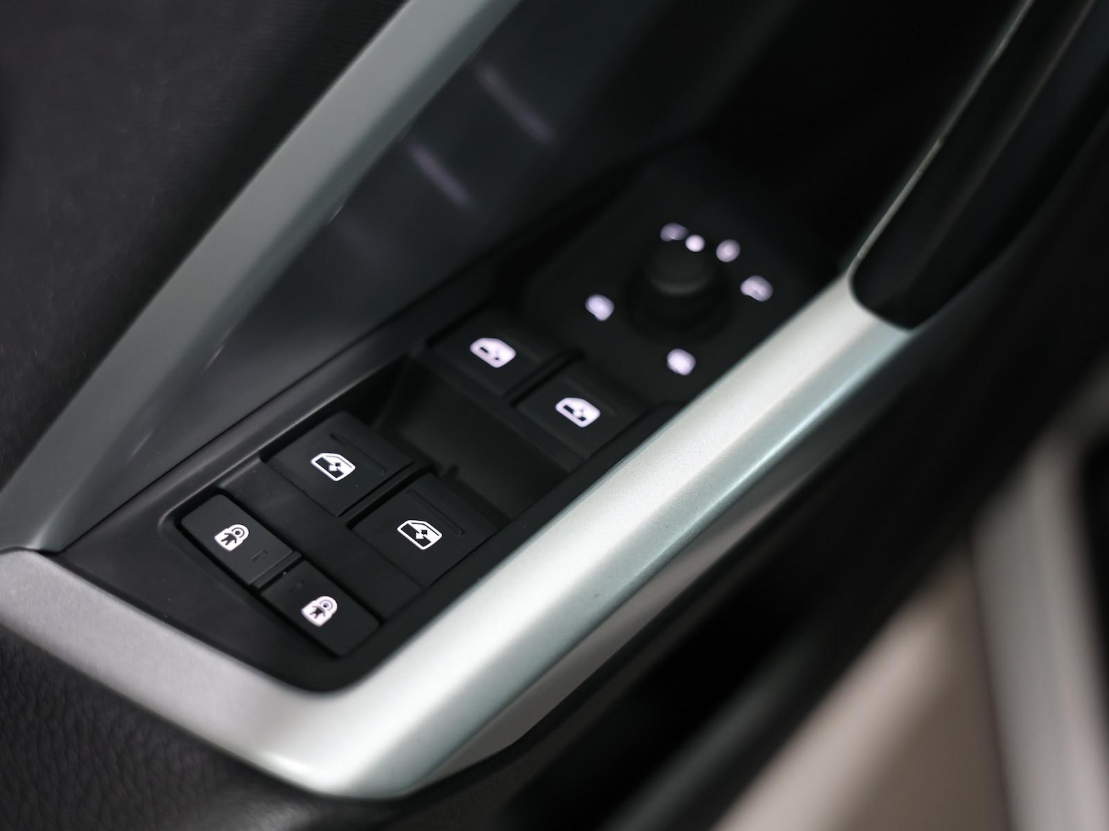 Audi Q3 35 TFSI ADVANCED WHITE & BLACK / LED /, миниатюра 16