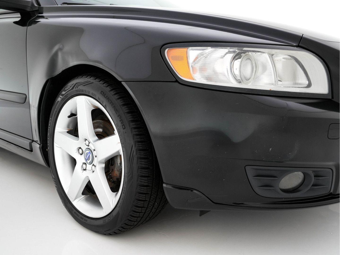 Volvo V50 2011 — photo 29