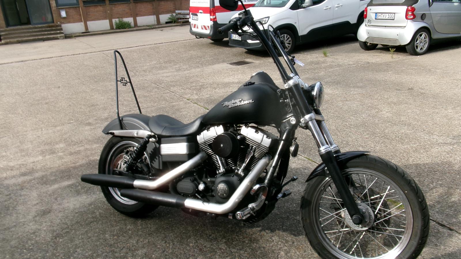 Harley-Davidson Dyna Street Bob / FXDB *on point**