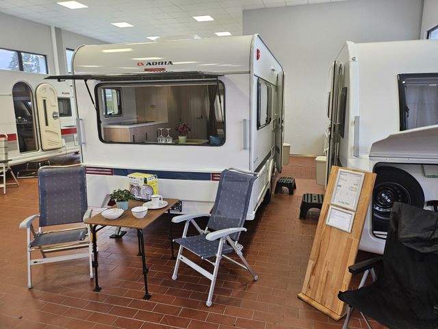 Adria Aviva 422 PY inkl. Truma Mover 