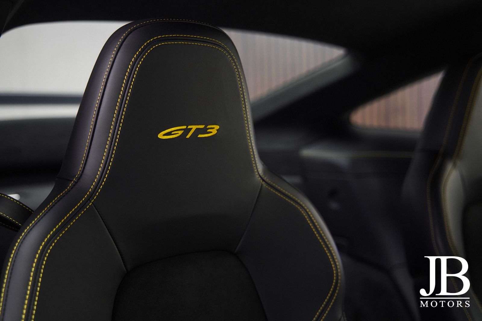 Fahrzeugabbildung Porsche 992.1 GT3 PTS PCCB Lift 18-Wege BOSE Carbon
