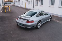 Fahrzeugabbildung Porsche 996 Turbo Coupé  *Schalter / Schalensitze*