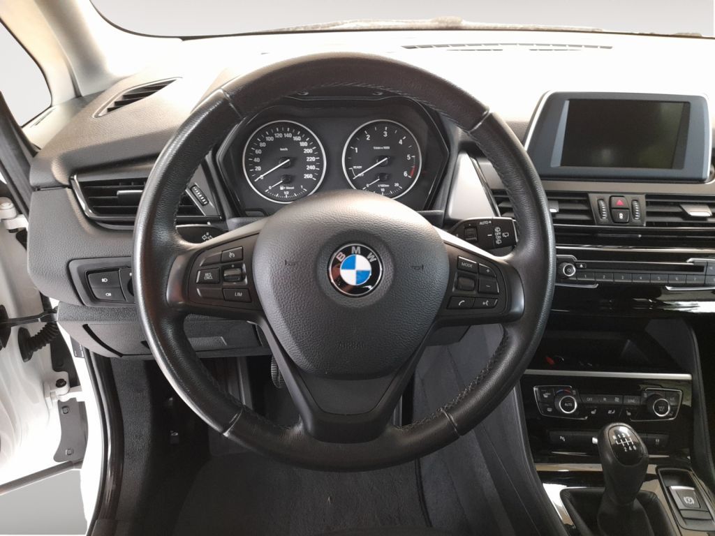 Fahrzeugabbildung BMW 216d Gran Tourer Advantage