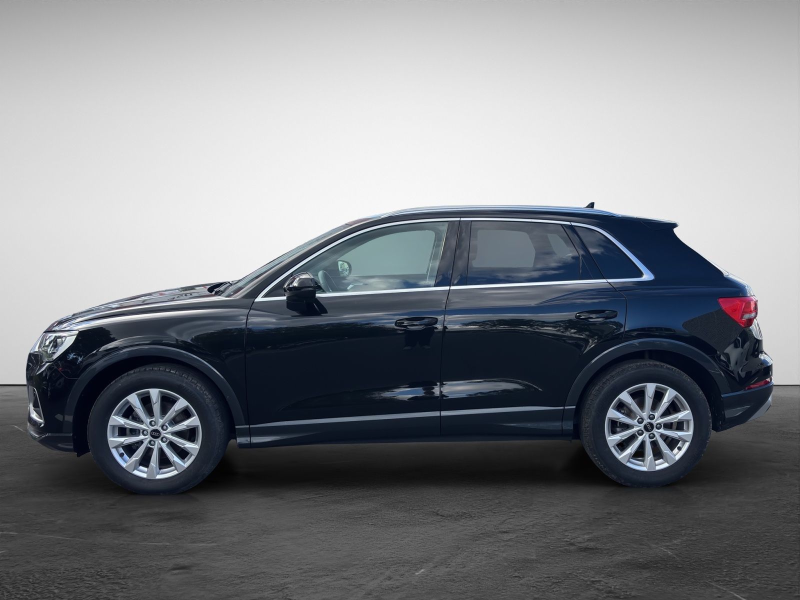 Audi Q3 35 TFSI S tronic advanced  AHK Navi LED PDC L imagem 3