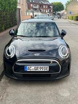 MINI Cooper SE MINI Yours Trim aus Erstbesitz - MINI Cooper SE von privat