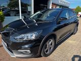 Ford Focus Turnier Active Automatik mit Winter Paket - Ford Focus Gebrauchtwagen in Rostock