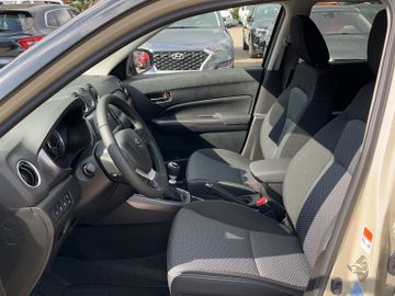 Fotografie 9 des Suzuki Vitara 1.4 Comfort Kamera Sitzh Navi LED