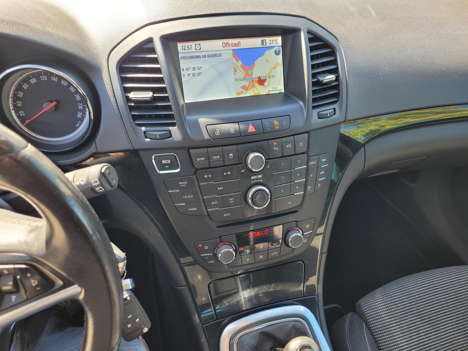 Opel Insignia 2013 — photo 14