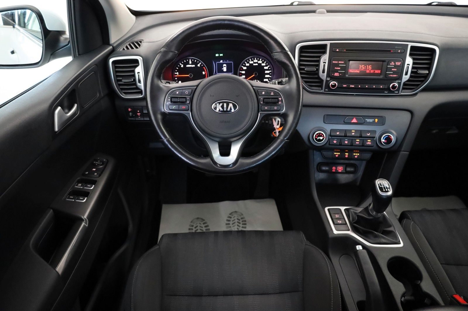 Fahrzeugabbildung Kia Sportage Edition 7 2WD SH,PDC,8 fach bereift