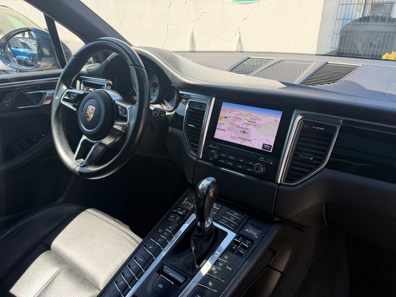 Fahrzeugabbildung Porsche Macan S Diesel/PANO/APPLE/NAVI/PDC/TEMPOMAT/SHZ