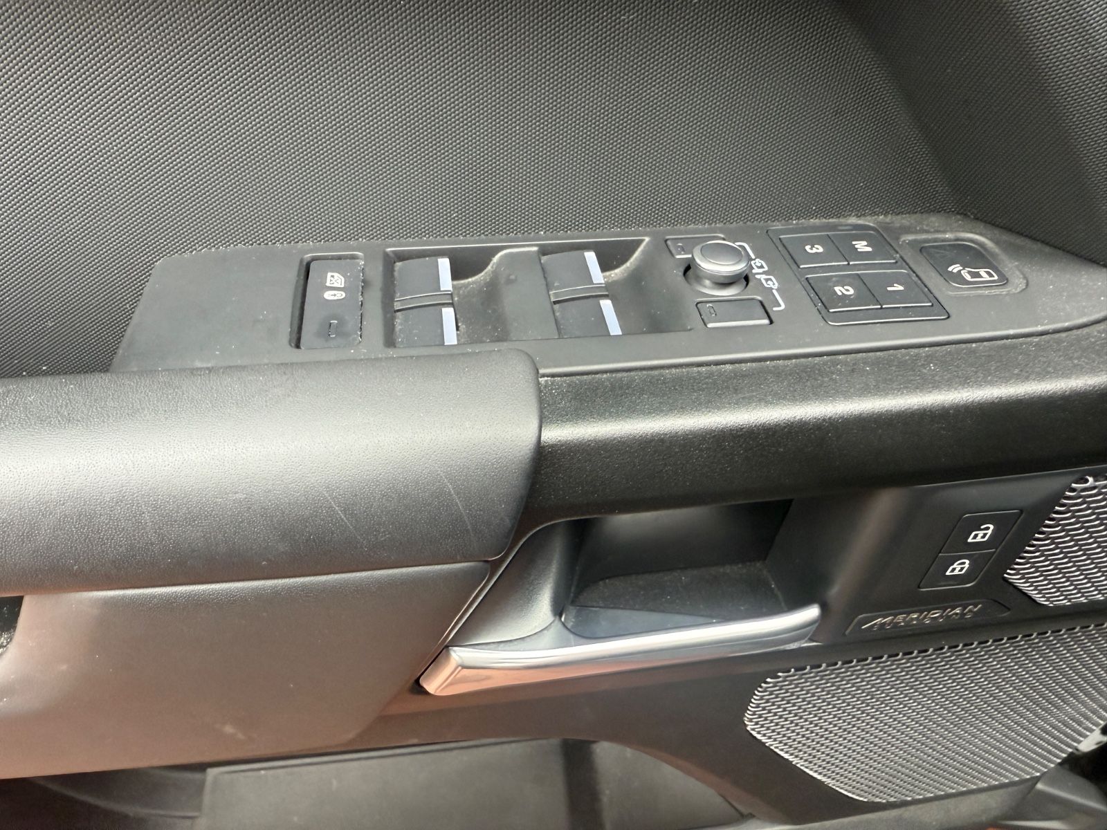 Land Rover Defender 110 V8 Meridian Head-Up Matrix LED foto 16